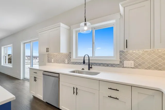 $699,900 | 13702 Arrowhead Way, Rosemount, MN 55068