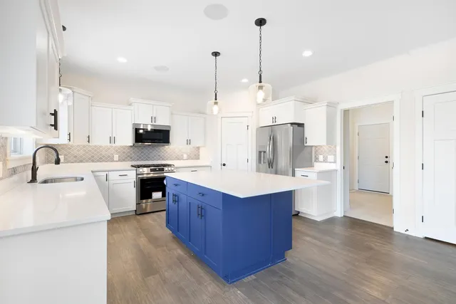 $699,900 | 13702 Arrowhead Way, Rosemount, MN 55068