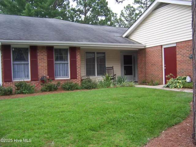 $410,000 | 560 Pinehurst Trace Drive, Pinehurst, NC 28374