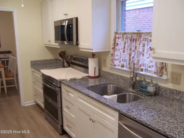 $410,000 | 560 Pinehurst Trace Drive, Pinehurst, NC 28374