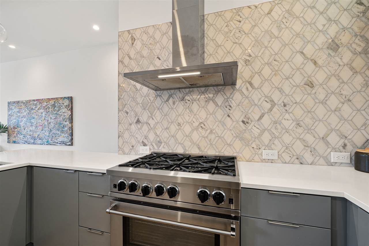 408 Chavis Way Raleigh, NC 27601 - Photo 8 of 30 Kitchen