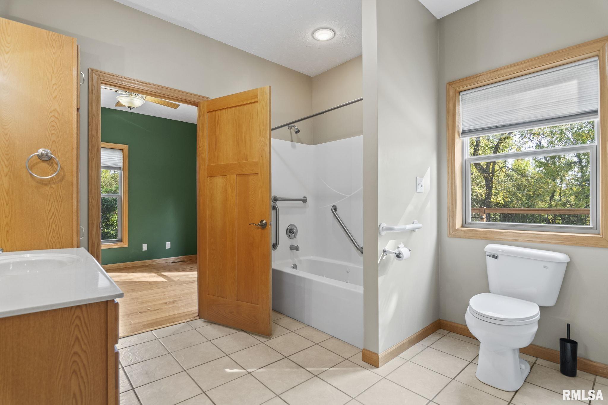 10 South Griffith Creek Road Mechanicsburg, IL 62545 - Photo 29 of 81