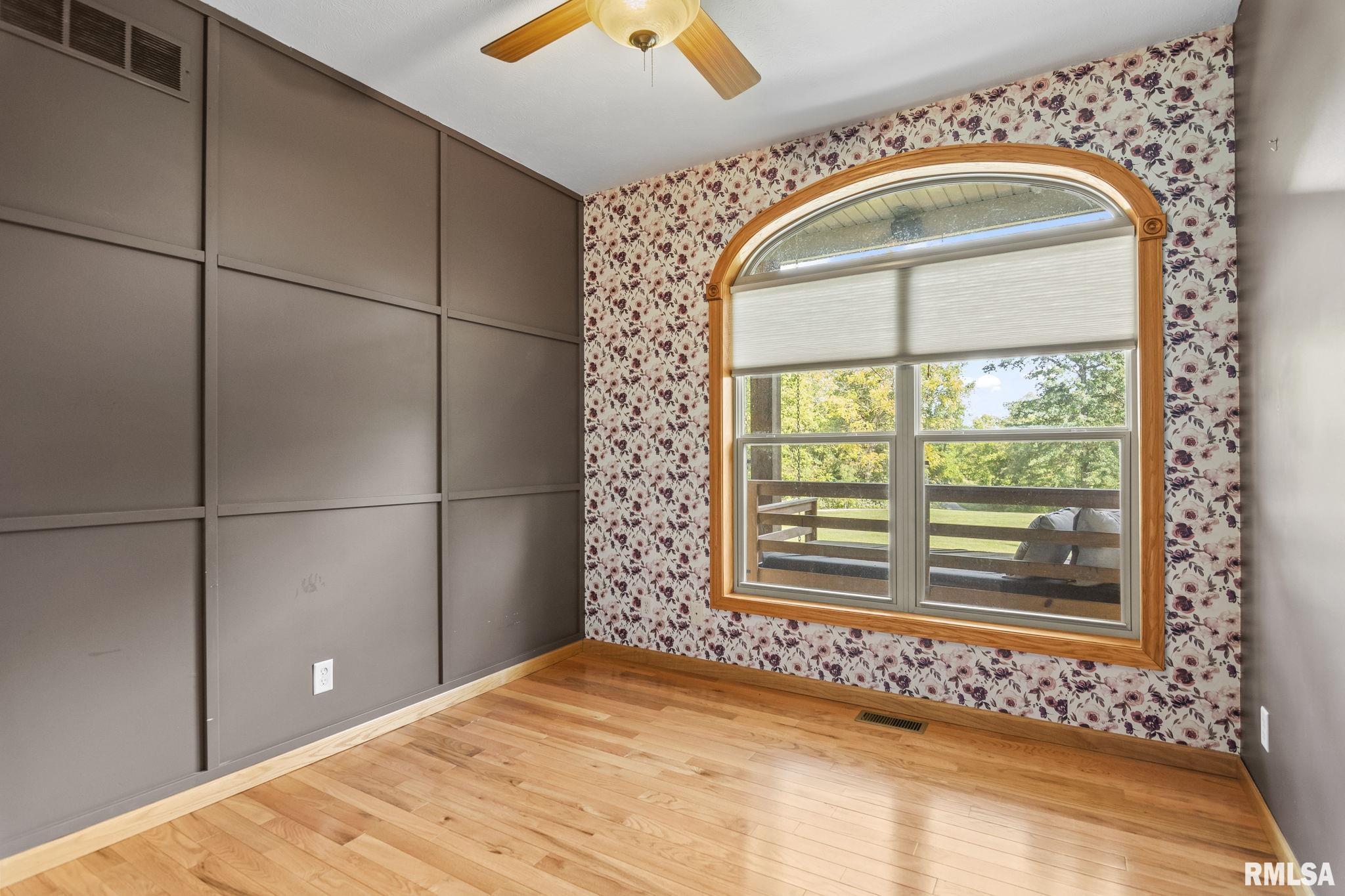 10 South Griffith Creek Road Mechanicsburg, IL 62545 - Photo 35 of 81