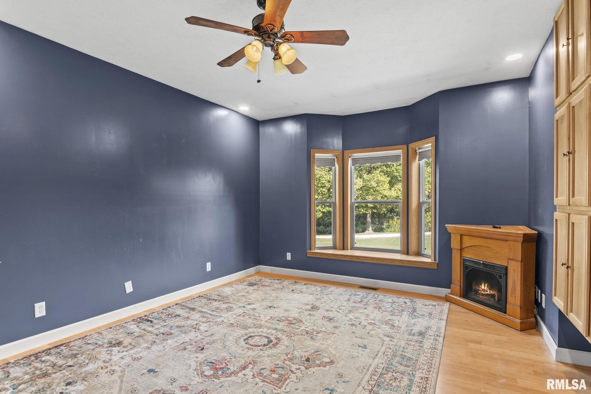 10 South Griffith Creek Road Mechanicsburg, IL 62545 - Photo 39 of 81