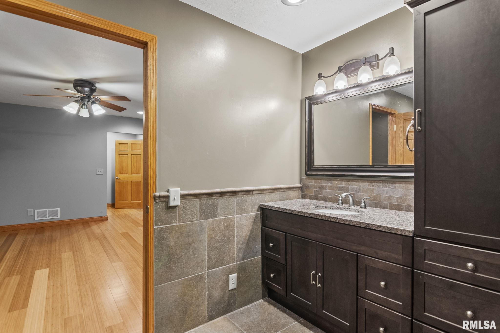 10 South Griffith Creek Road Mechanicsburg, IL 62545 - Photo 43 of 81