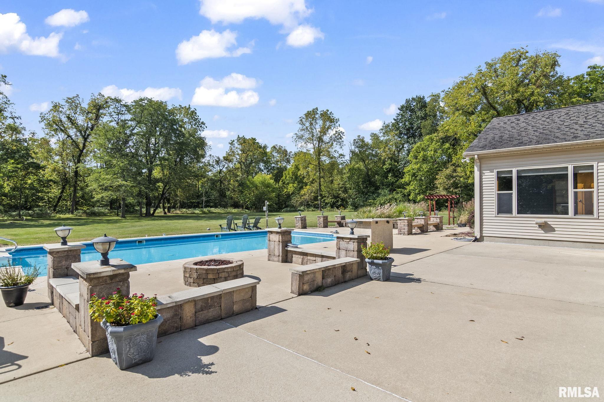 10 South Griffith Creek Road Mechanicsburg, IL 62545 - Photo 58 of 81