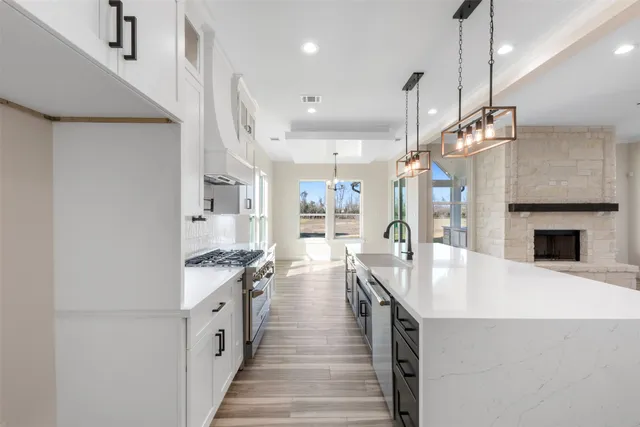 $679,000 | 4221 Mallard Lane, Baytown, TX 77523