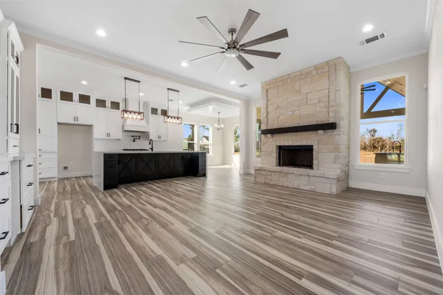 $679,000 | 4221 Mallard Lane, Baytown, TX 77523