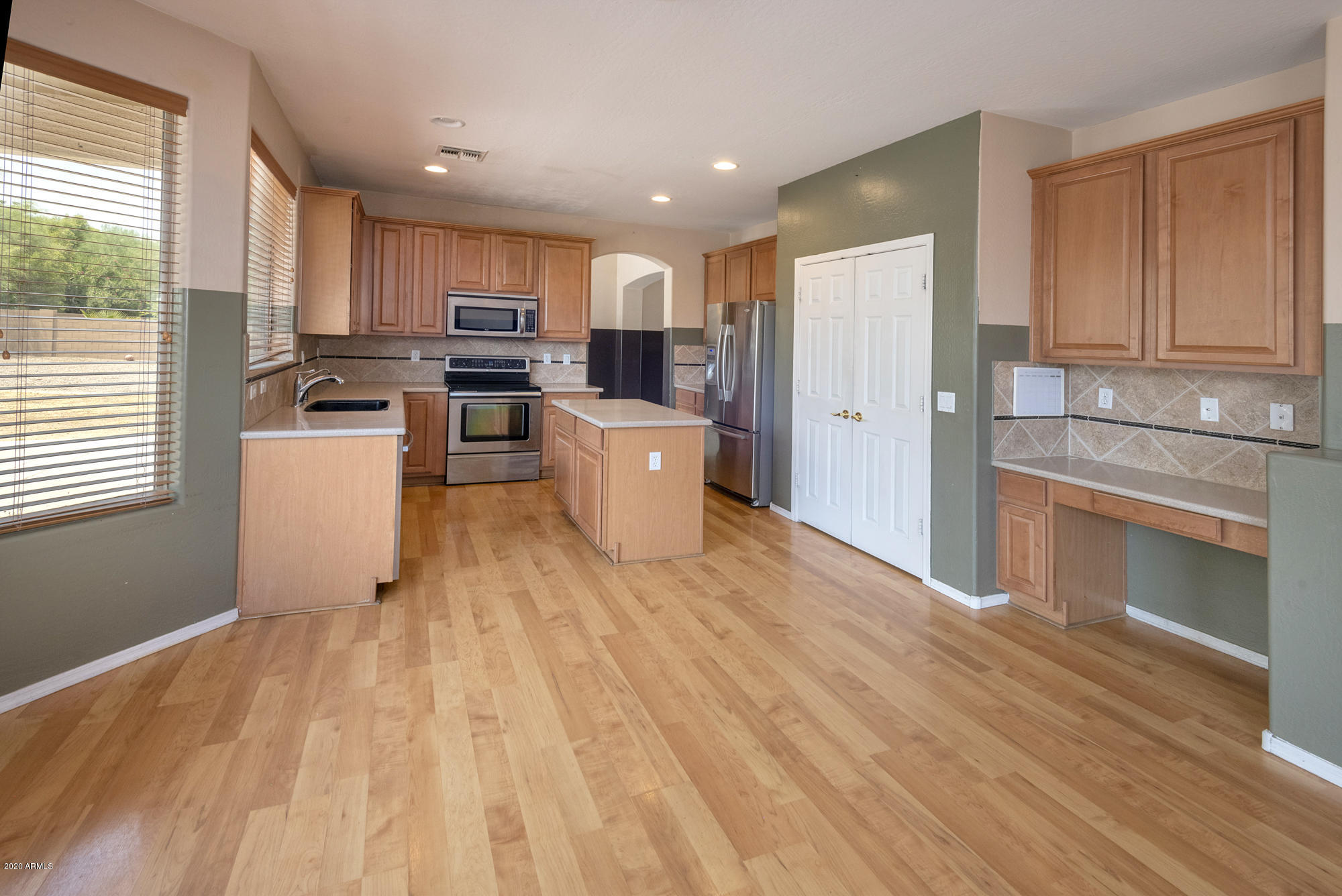 2617 West Apollo Road Phoenix, AZ 85041 - Photo 4 of 55 Kitchen Wide