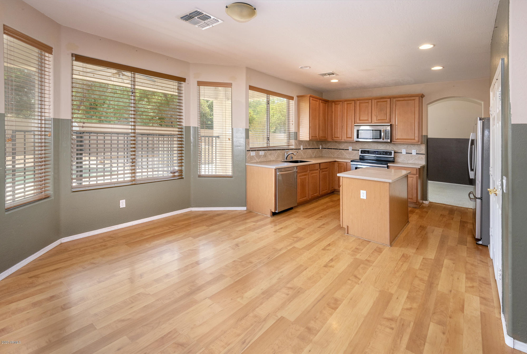 2617 West Apollo Road Phoenix, AZ 85041 - Photo 7 of 55 Kitchen 3