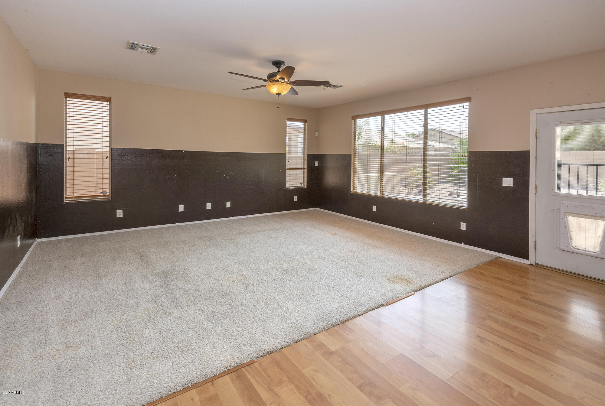 2617 West Apollo Road Phoenix, AZ 85041 - Photo 10 of 55 Family Room