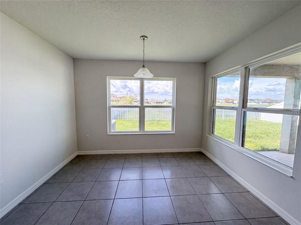 11534 Brighton Knoll Loop Riverview, FL 33579 - Photo 6 of 30