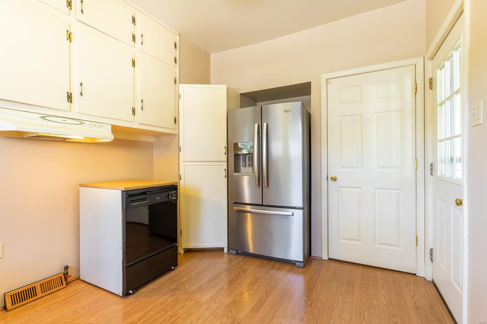 104 Smith Avenue South Roxana, IL 62087 - Photo 17 of 25 Gallery Image 17