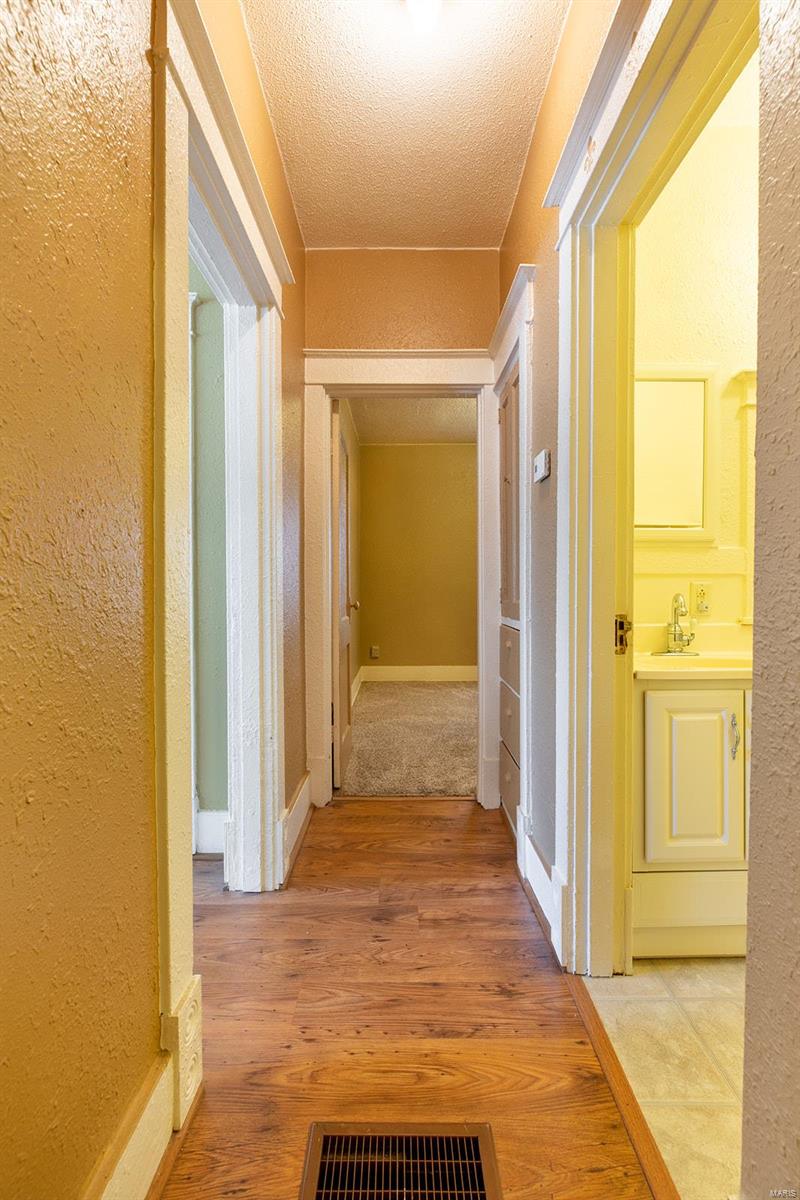 104 Smith Avenue South Roxana, IL 62087 - Photo 18 of 25 Gallery Image 18