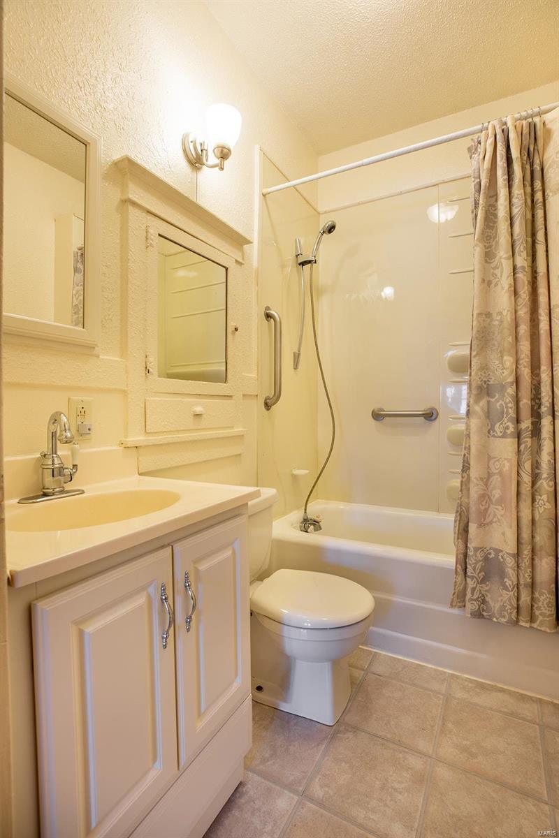 104 Smith Avenue South Roxana, IL 62087 - Photo 23 of 25 Gallery Image 23