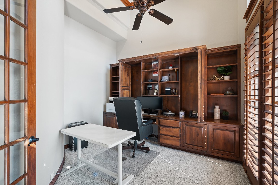 4008 Sugarloaf Drive Austin, TX 78738 - Photo 16 of 40