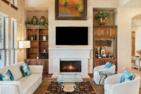 $1,625,000 | 4008 Sugarloaf Drive, Austin, TX 78738