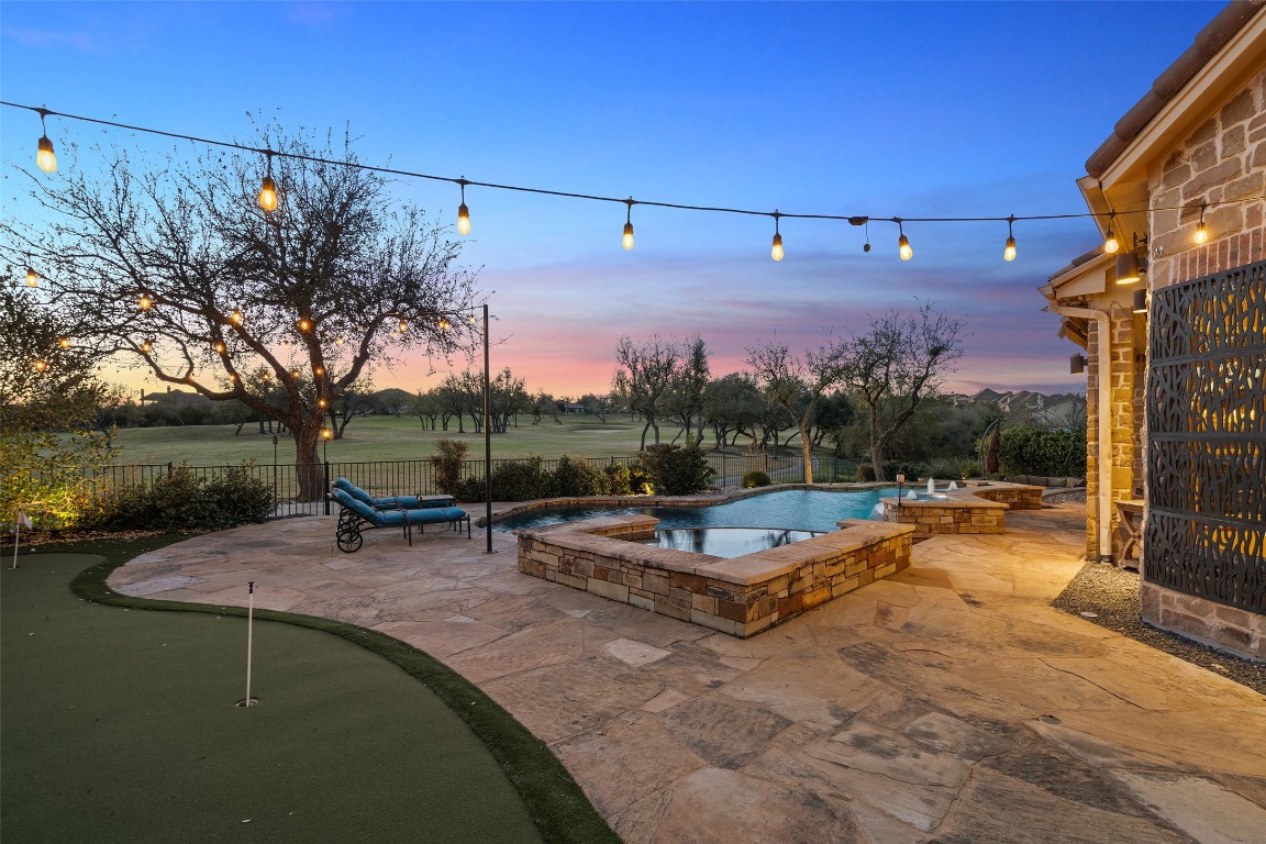 4008 Sugarloaf Drive Austin, TX 78738 - Photo 3 of 40