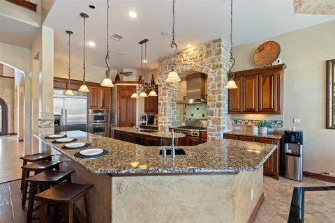 $1,625,000 | 4008 Sugarloaf Drive, Austin, TX 78738