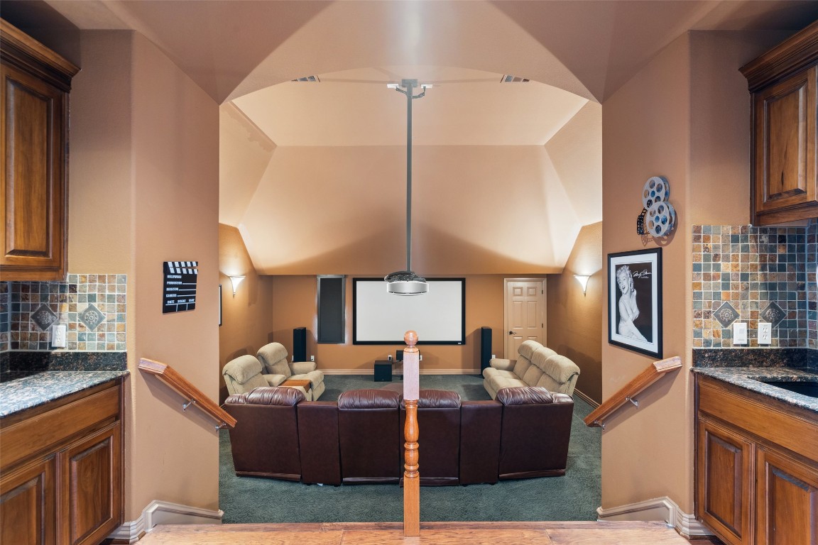 4008 Sugarloaf Drive Austin, TX 78738 - Photo 7 of 40