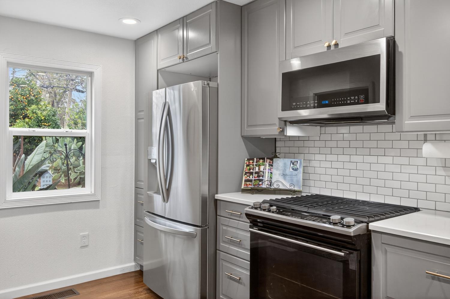 2373 Carlsbad Avenue Sacramento, CA 95821 - Photo 19 of 53