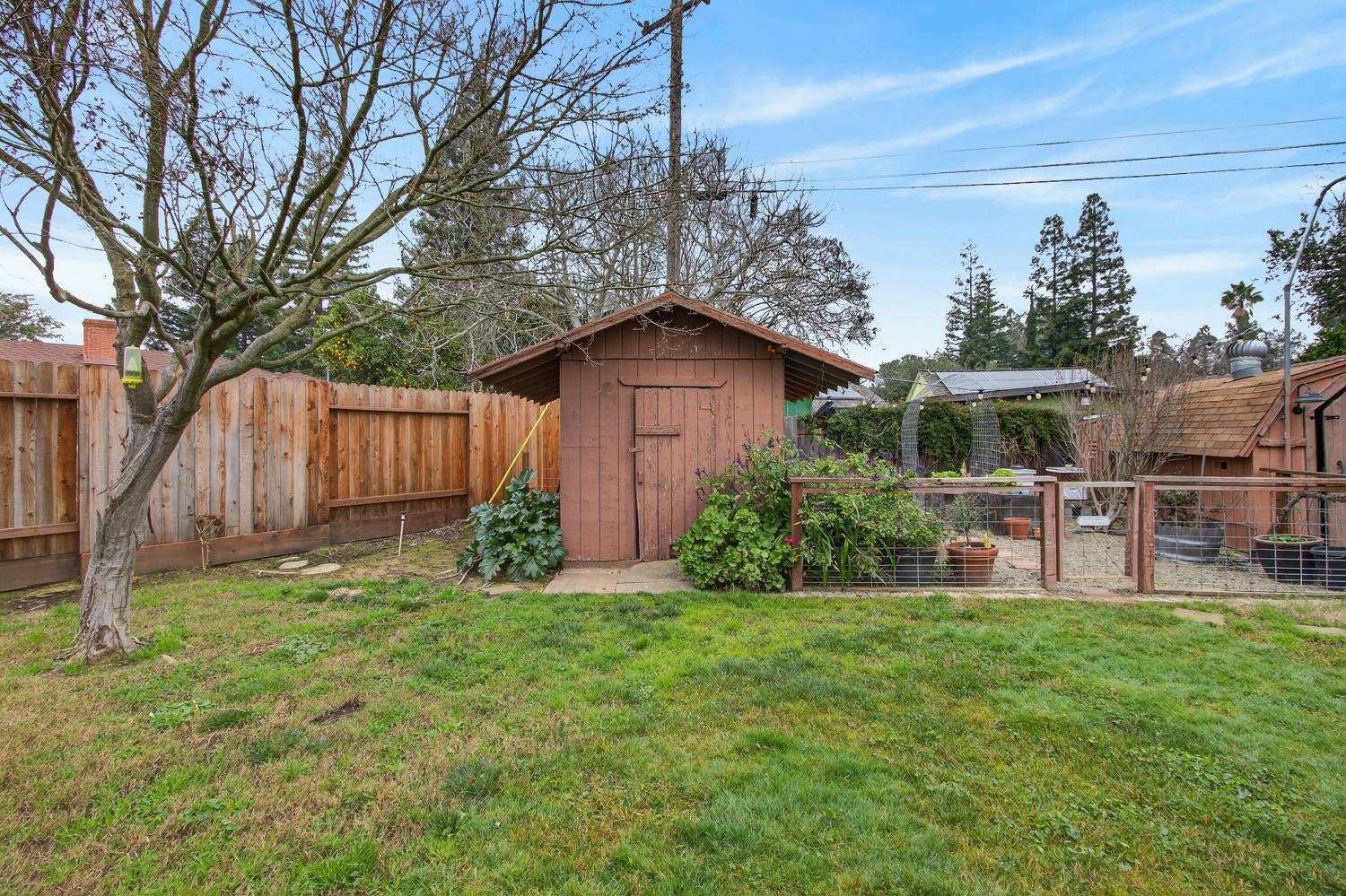 2373 Carlsbad Avenue Sacramento, CA 95821 - Photo 49 of 53