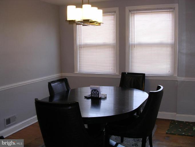 3222 Dorithan Road Baltimore, MD 21215 - Photo 2 of 20 Dining Room
