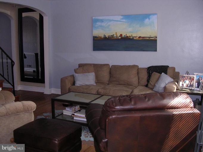 3222 Dorithan Road Baltimore, MD 21215 - Photo 12 of 20 Living Room