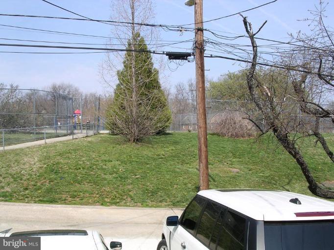 3222 Dorithan Road Baltimore, MD 21215 - Photo 19 of 20 Deck - View from