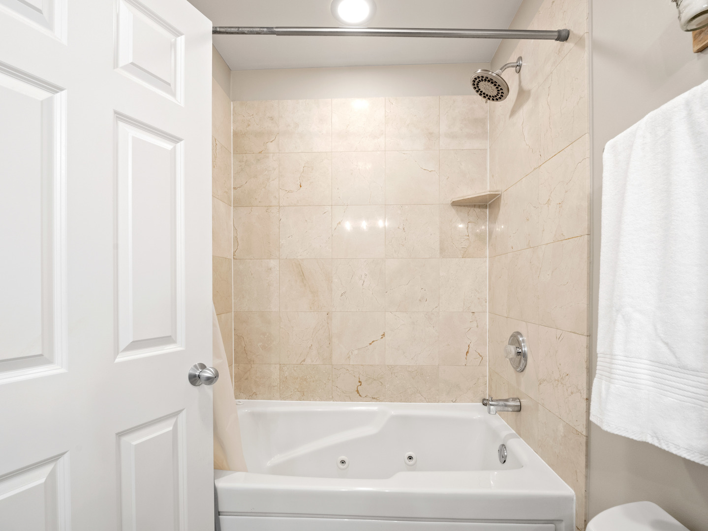 524 North Hermitage Avenue, Unit 6 Chicago, IL 60622 - Photo 12 of 22