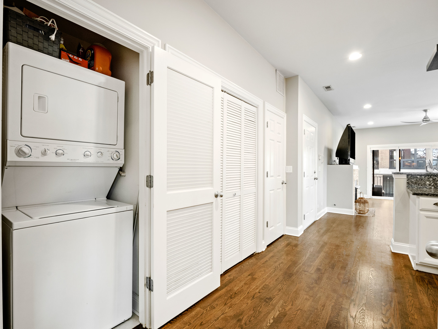 524 North Hermitage Avenue, Unit 6 Chicago, IL 60622 - Photo 16 of 22