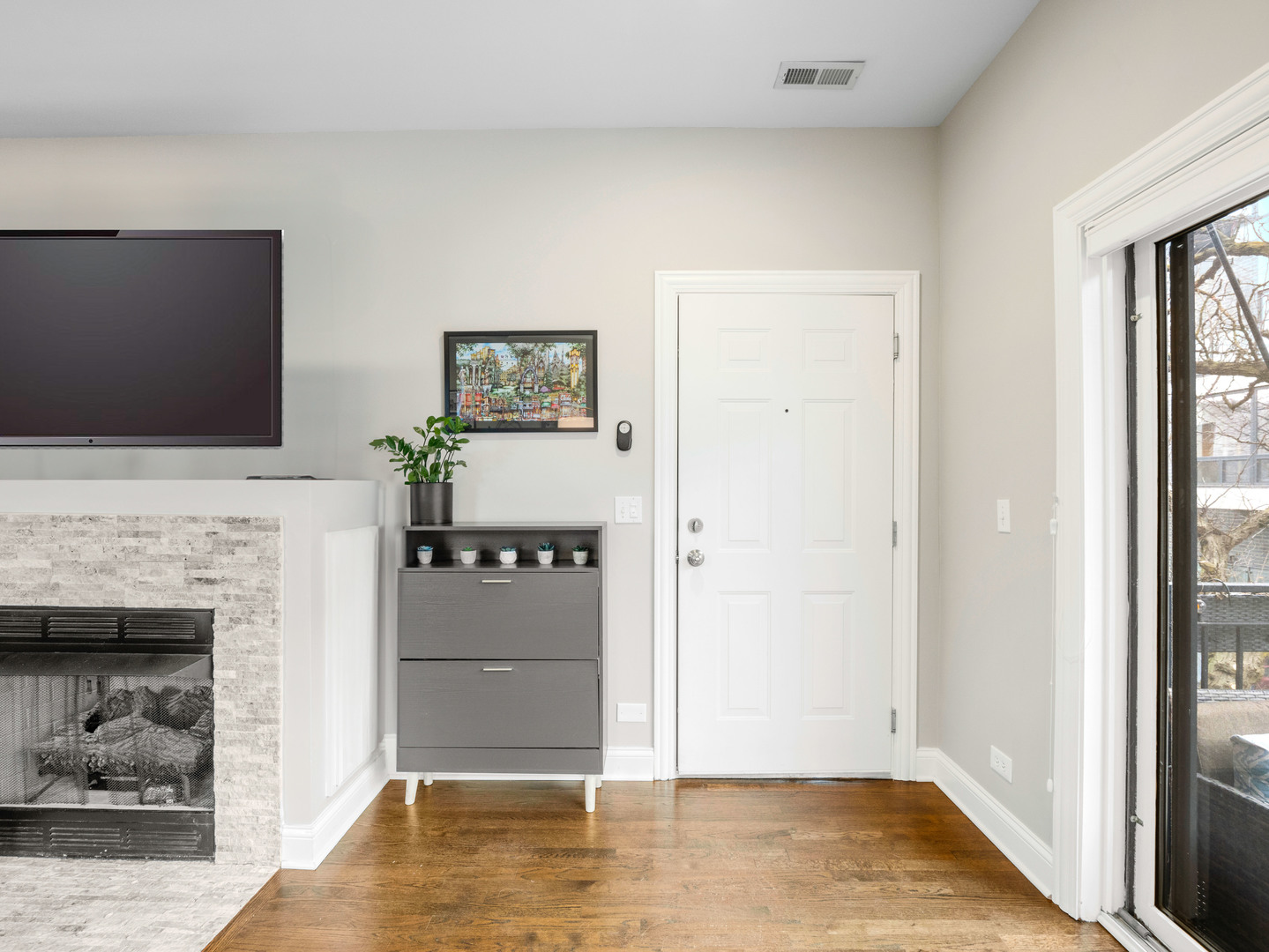 524 North Hermitage Avenue, Unit 6 Chicago, IL 60622 - Photo 4 of 22