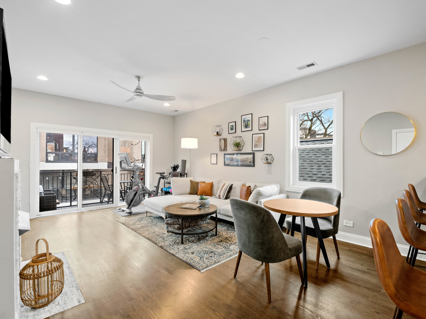 524 North Hermitage Avenue, Unit 6 Chicago, IL 60622 - Photo 5 of 22