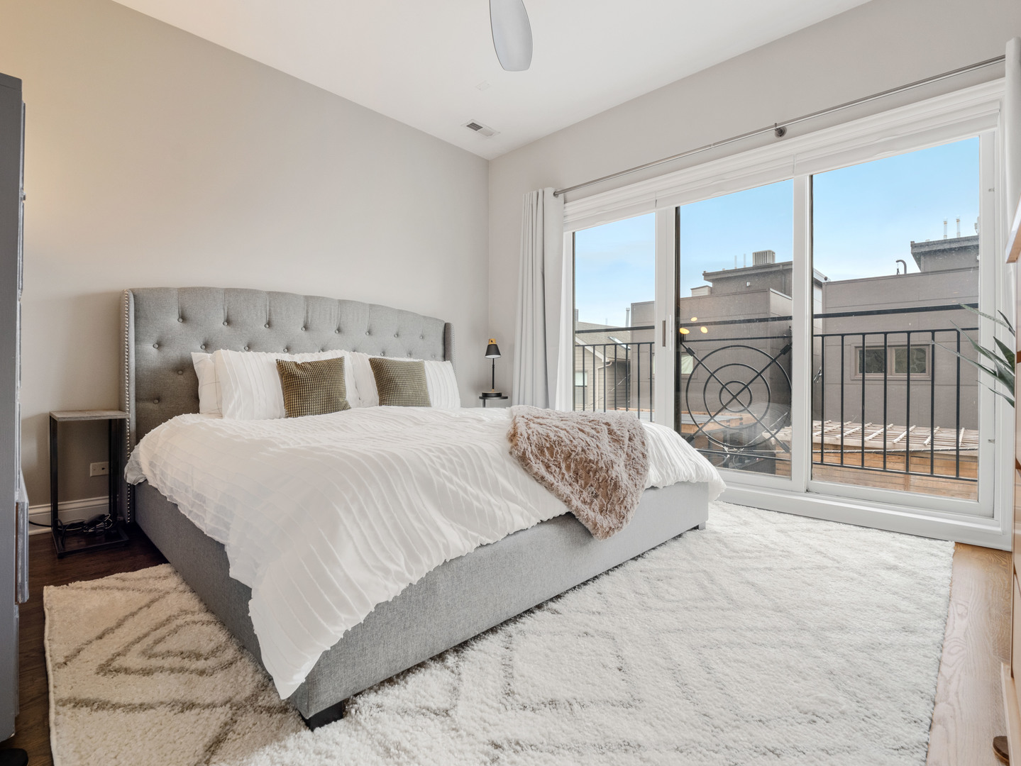 524 North Hermitage Avenue, Unit 6 Chicago, IL 60622 - Photo 7 of 22