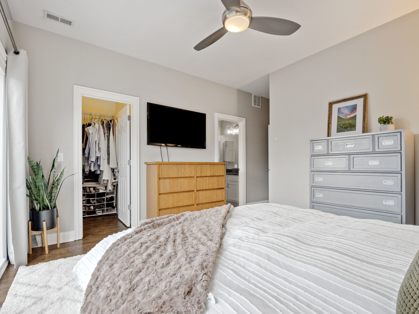 524 North Hermitage Avenue, Unit 6 Chicago, IL 60622 - Photo 9 of 22