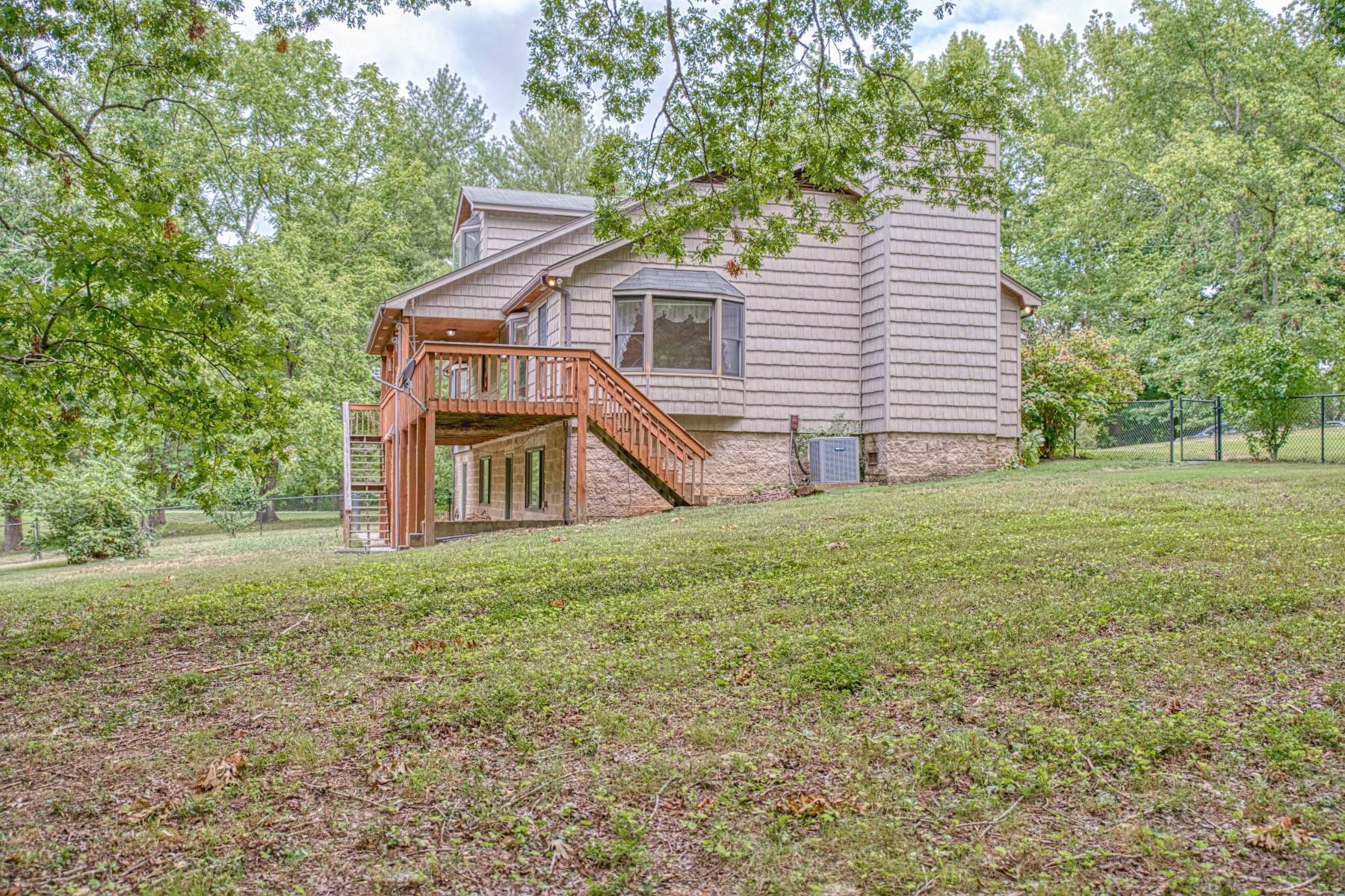 2139 Austin Bottom Road Baxter, TN 38544 - Photo 46 of 64 a view of a house with a yard