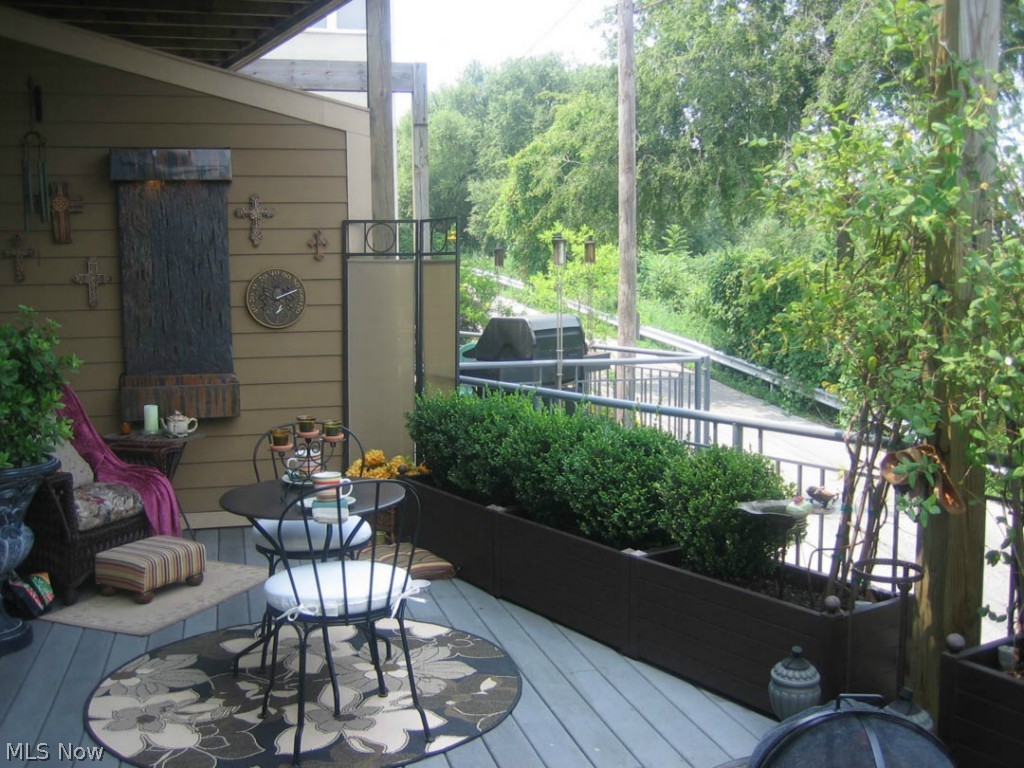 415 University Road Cleveland, OH 44113 - Photo 10 of 25 Gallery Image 10