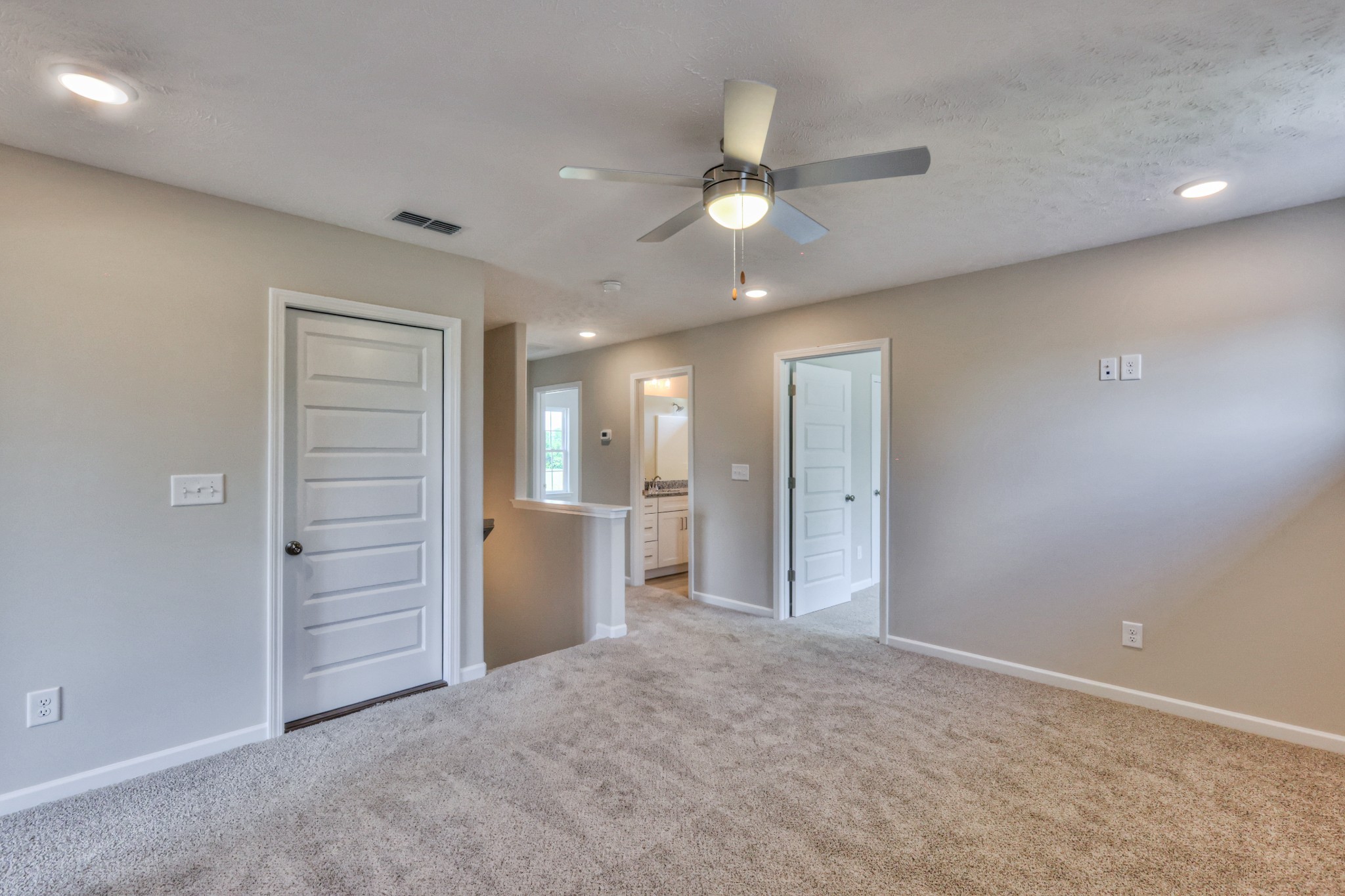 1234 North Fork Branch Road Normandy, TN 37360 - Photo 23 of 38 an empty room with closet and a ceiling fan