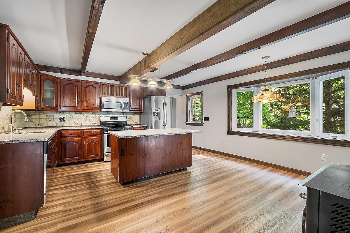 3 Kingston Road Plaistow, NH 03865 - Photo 11 of 40 Gallery Image 11