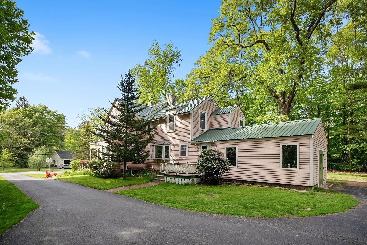3 Kingston Road Plaistow, NH 03865 - Photo 5 of 40 Gallery Image 5