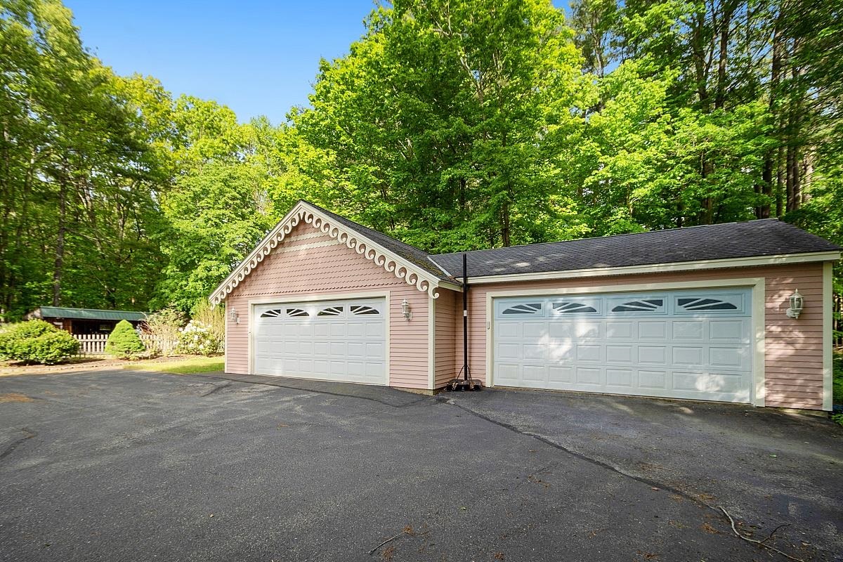 3 Kingston Road Plaistow, NH 03865 - Photo 6 of 40 Gallery Image 6