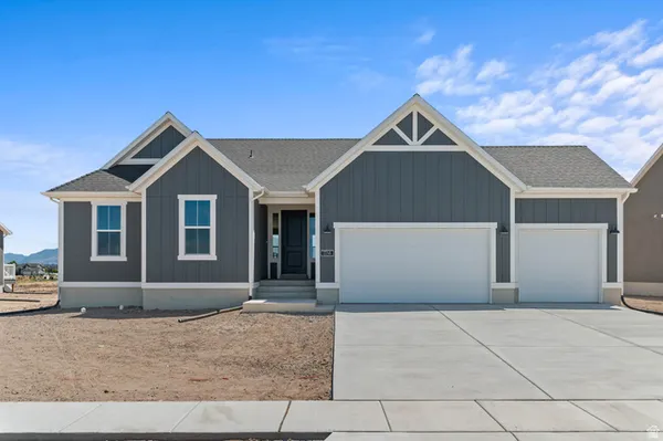 $657,000 | 2246 North Hooded Crane Court, Clinton, UT 84015