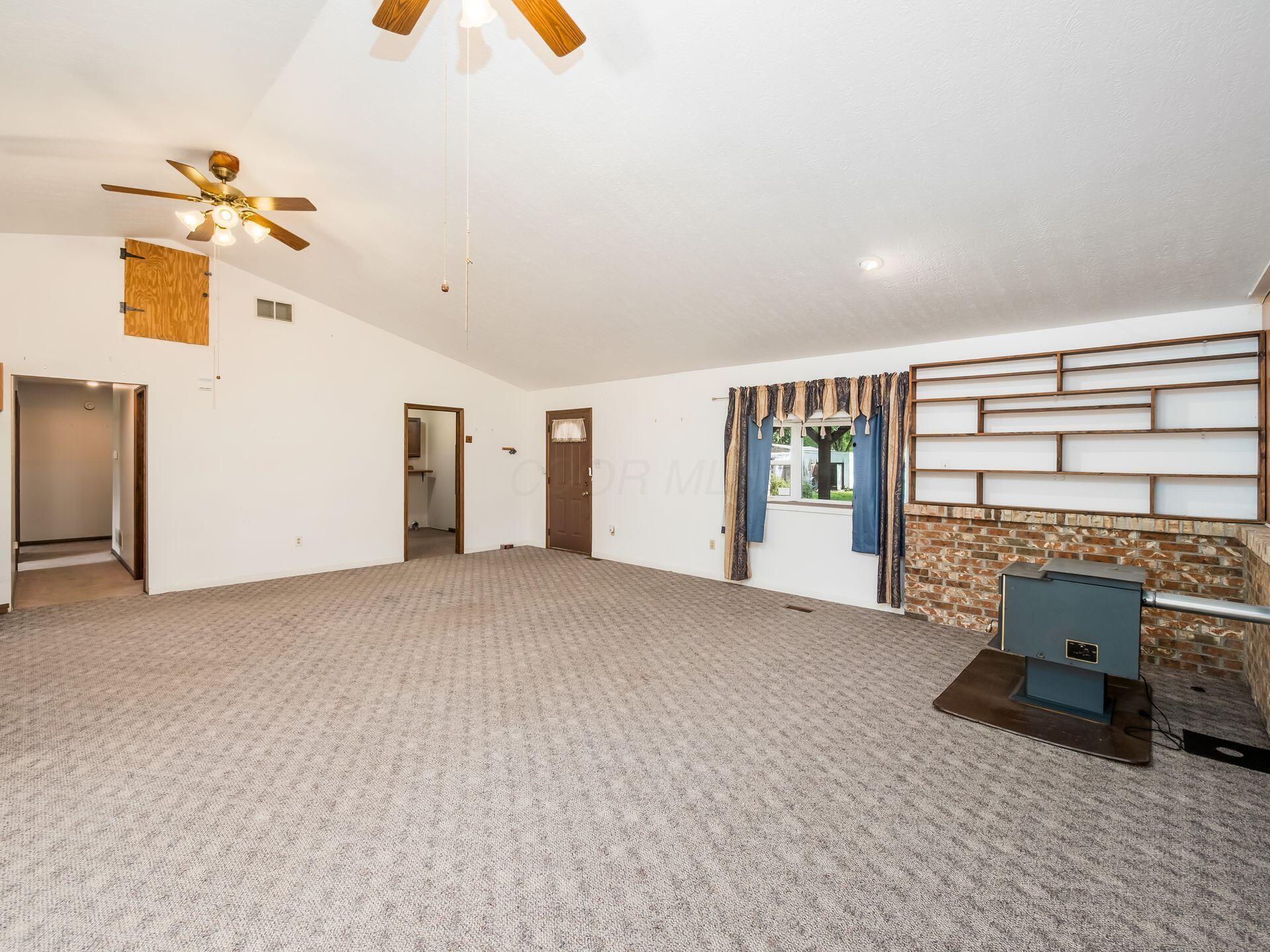 2084 Bunty Station Road Delaware, OH 43015 - Photo 10 of 49