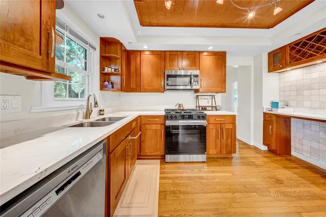 $979,000 | 150 23rd Avenue North, St. Petersburg, FL 33704