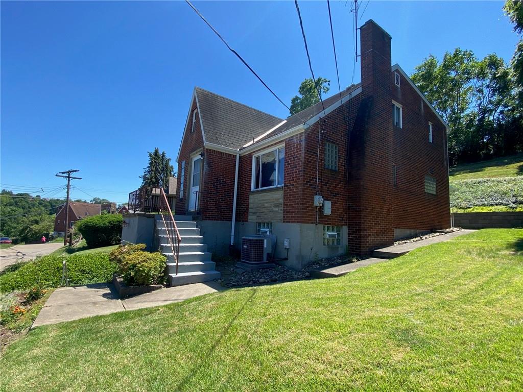3710 Oakton Road Pittsburgh, PA 15227 - Photo 2 of 24 Gallery Image 2
