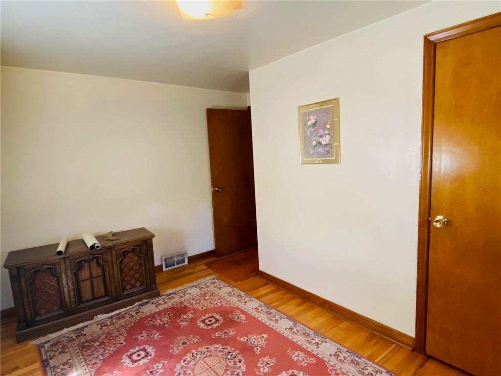 3710 Oakton Road Pittsburgh, PA 15227 - Photo 12 of 24 Gallery Image 12