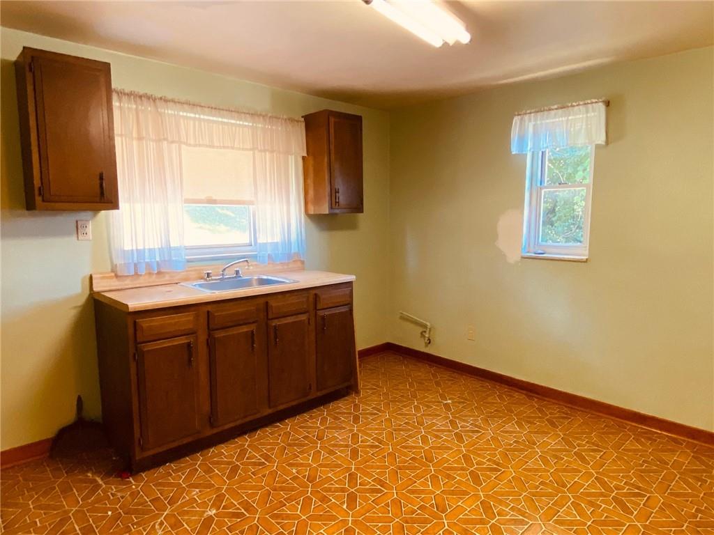 3710 Oakton Road Pittsburgh, PA 15227 - Photo 15 of 24 Gallery Image 15