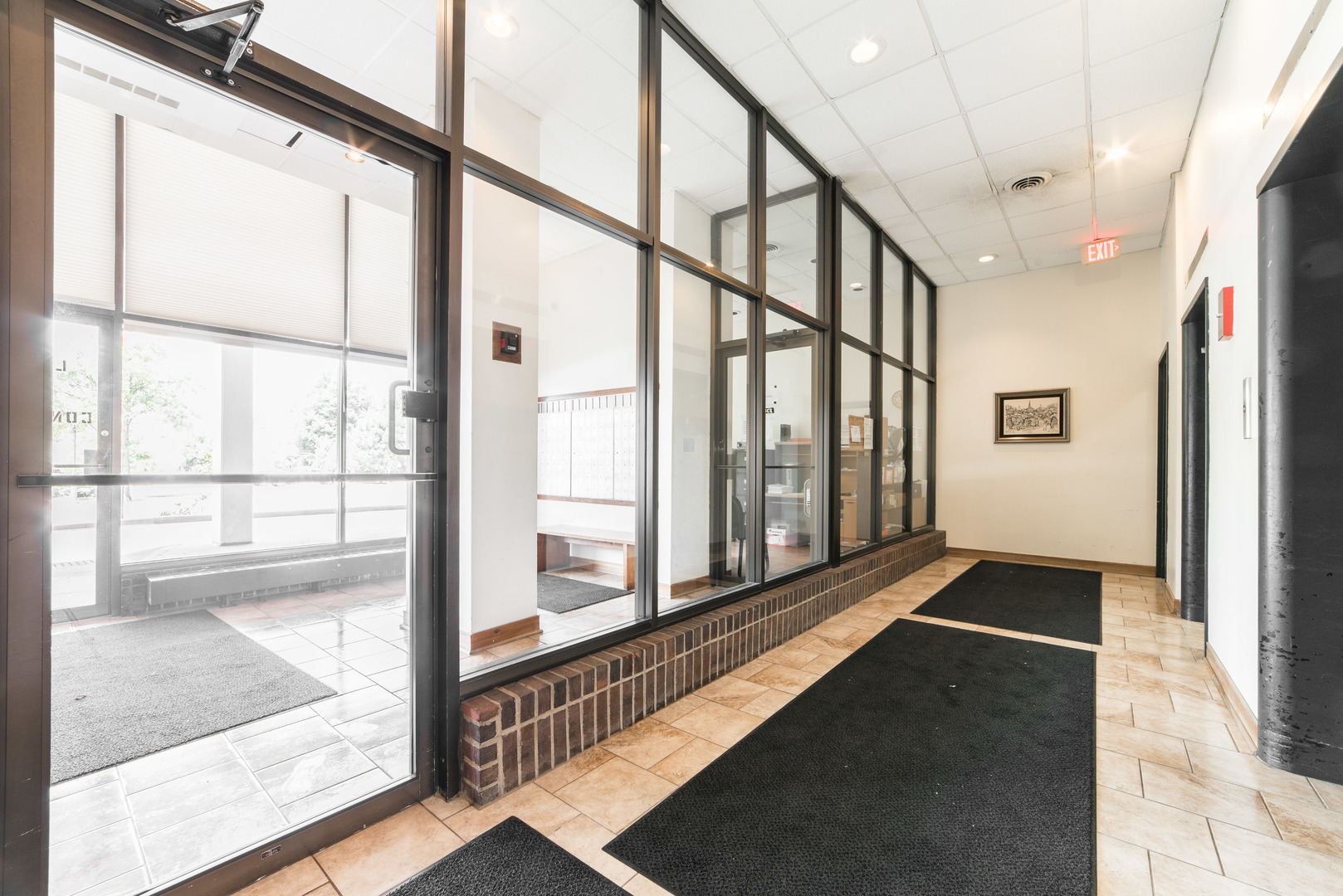 33 North Main Street, Unit 9F Lombard, IL 60148 - Photo 3 of 21