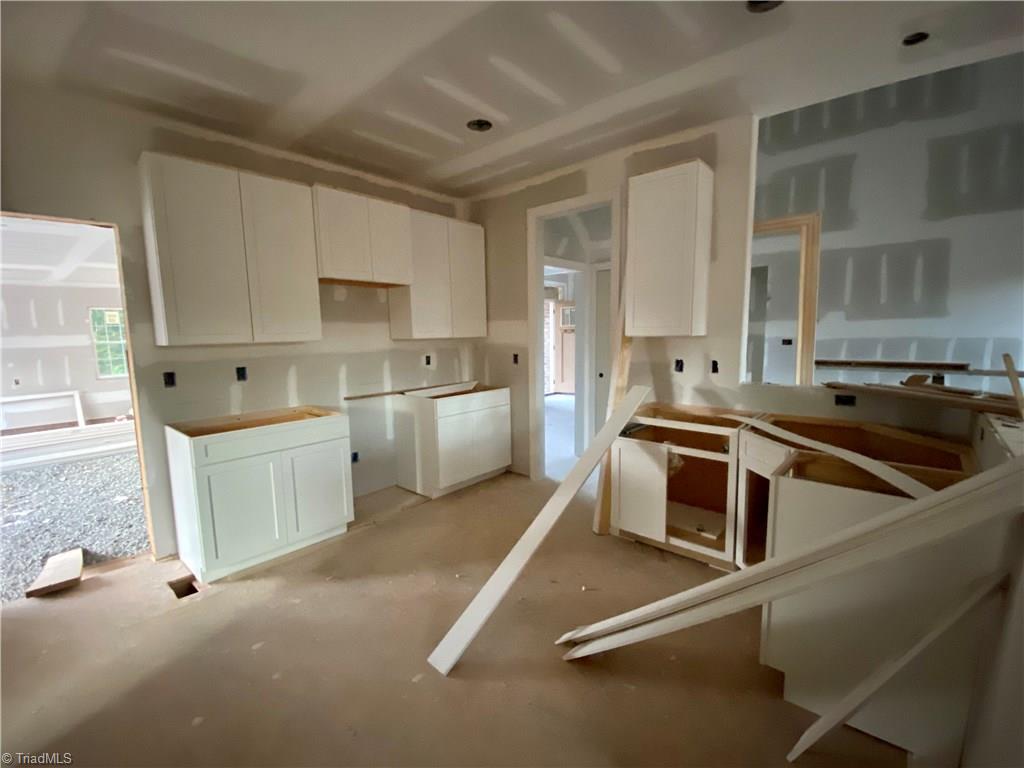 223 Pipers Ridge West Winston-Salem, NC 27127 - Photo 6 of 14 Gallery Image 6