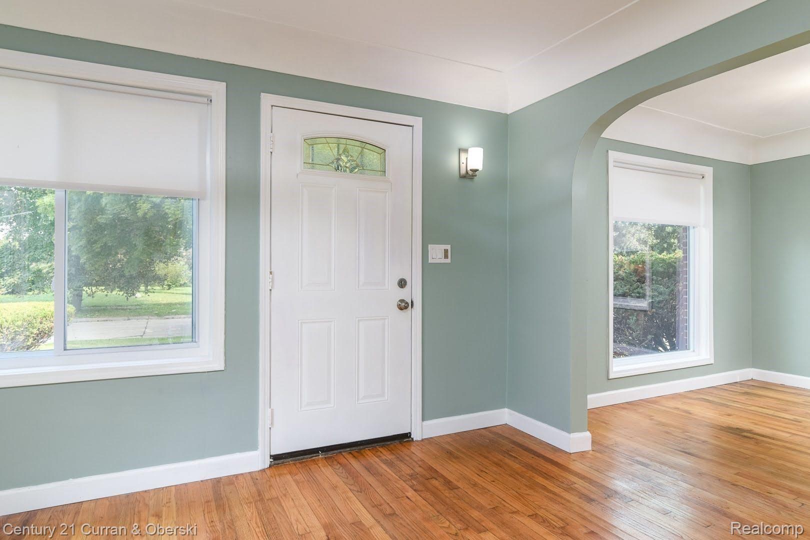 27213 Hopkins Street Inkster, MI 48141 - Photo 3 of 22 DSC_5648-Edit.jpg